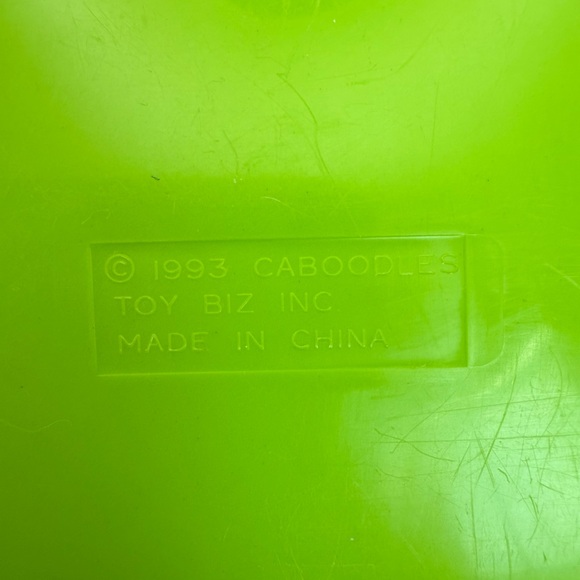 Vintage 1993 Caboodles Rec Room Playset Case Toy Biz w/Doll & Car Polly Pocket - Picture 13 of 13